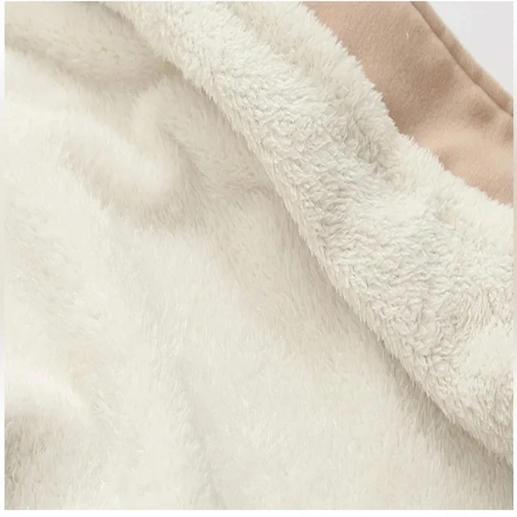 Blue Coat - Picture 8 of 14